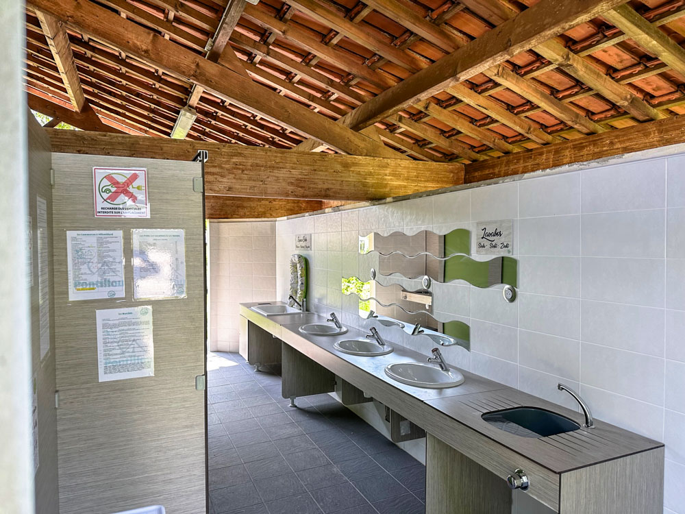 Washbasins (2) 1
