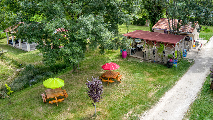 Paillote camping le pontillou