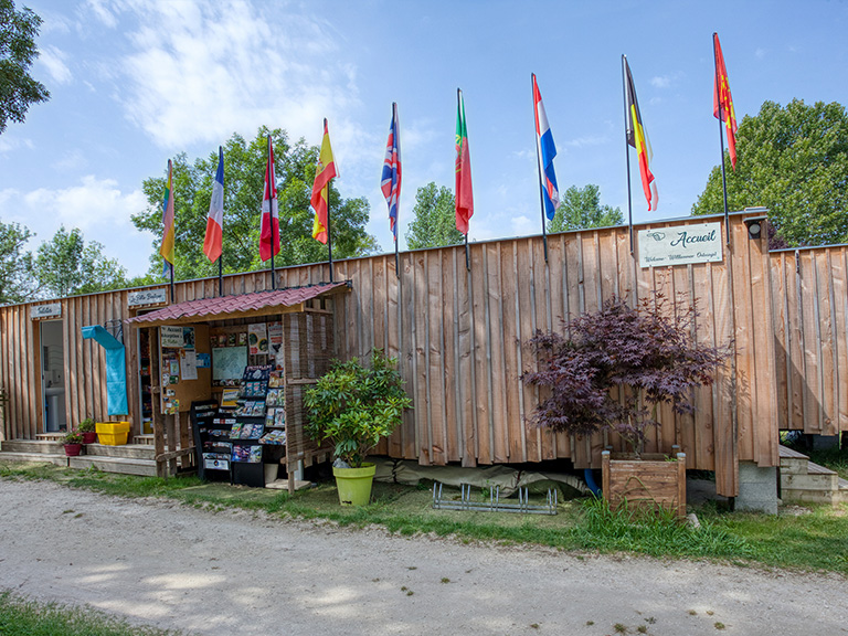 biblio boutique camping dordogne (2)