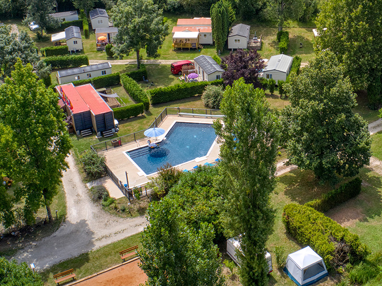 camping avec piscine chauffée en dordgone